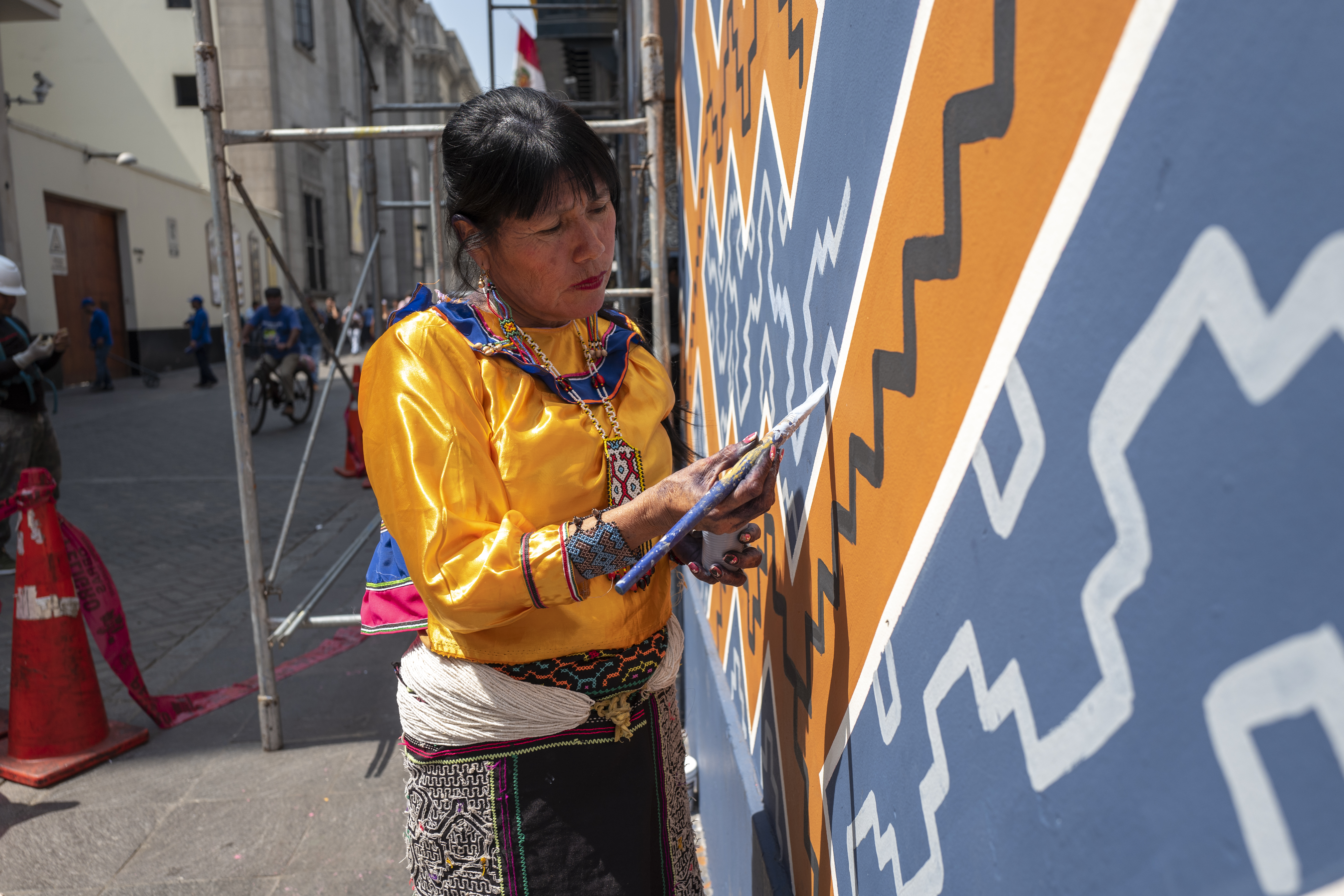 jævnt Blacken tandlæge Bach Project recap: Yo-Yo Ma creates mural with the Shipibo-konibo  community in Lima | Yo-Yo Ma